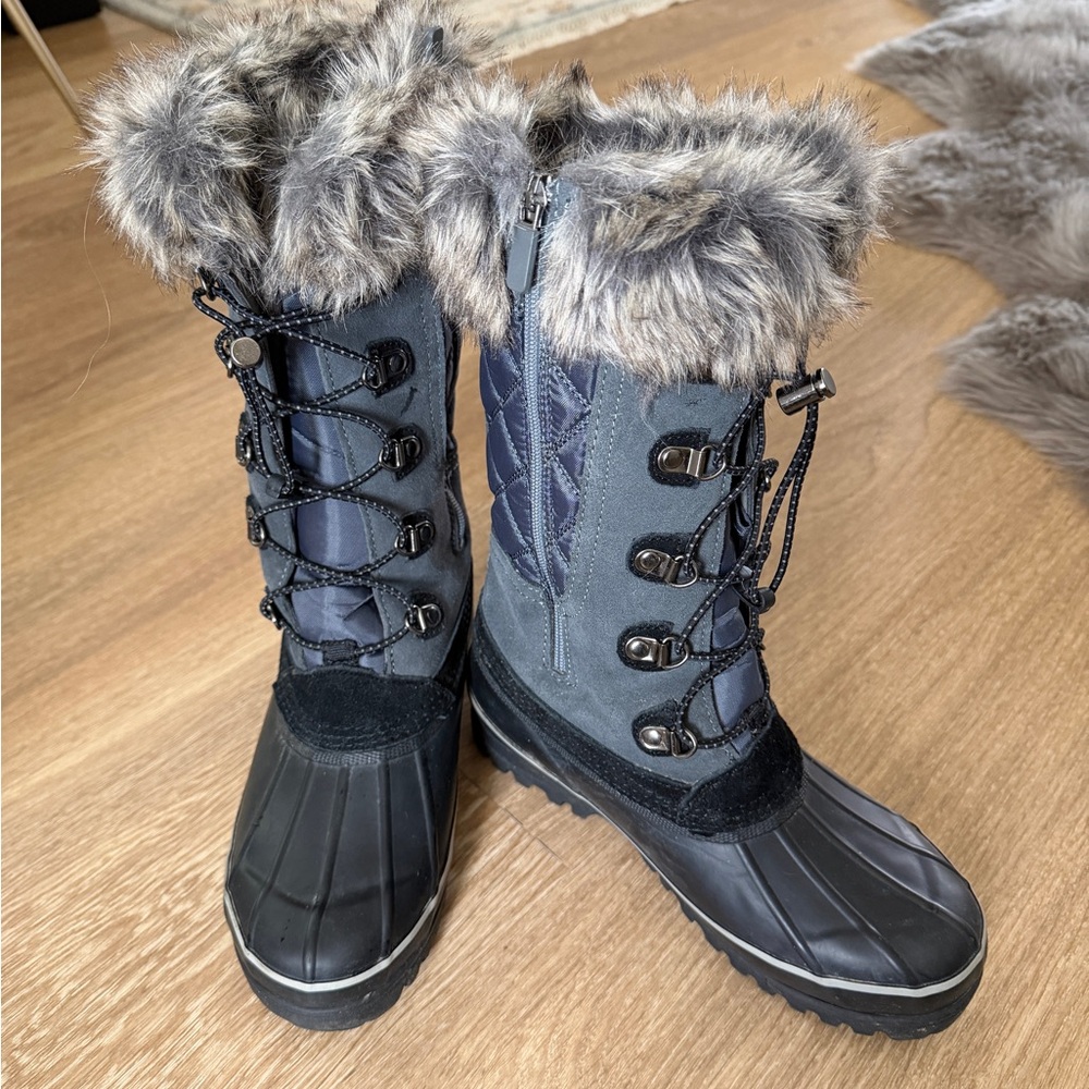 Lands' End Black and Gray Women's Winter Boots with Faux Fur